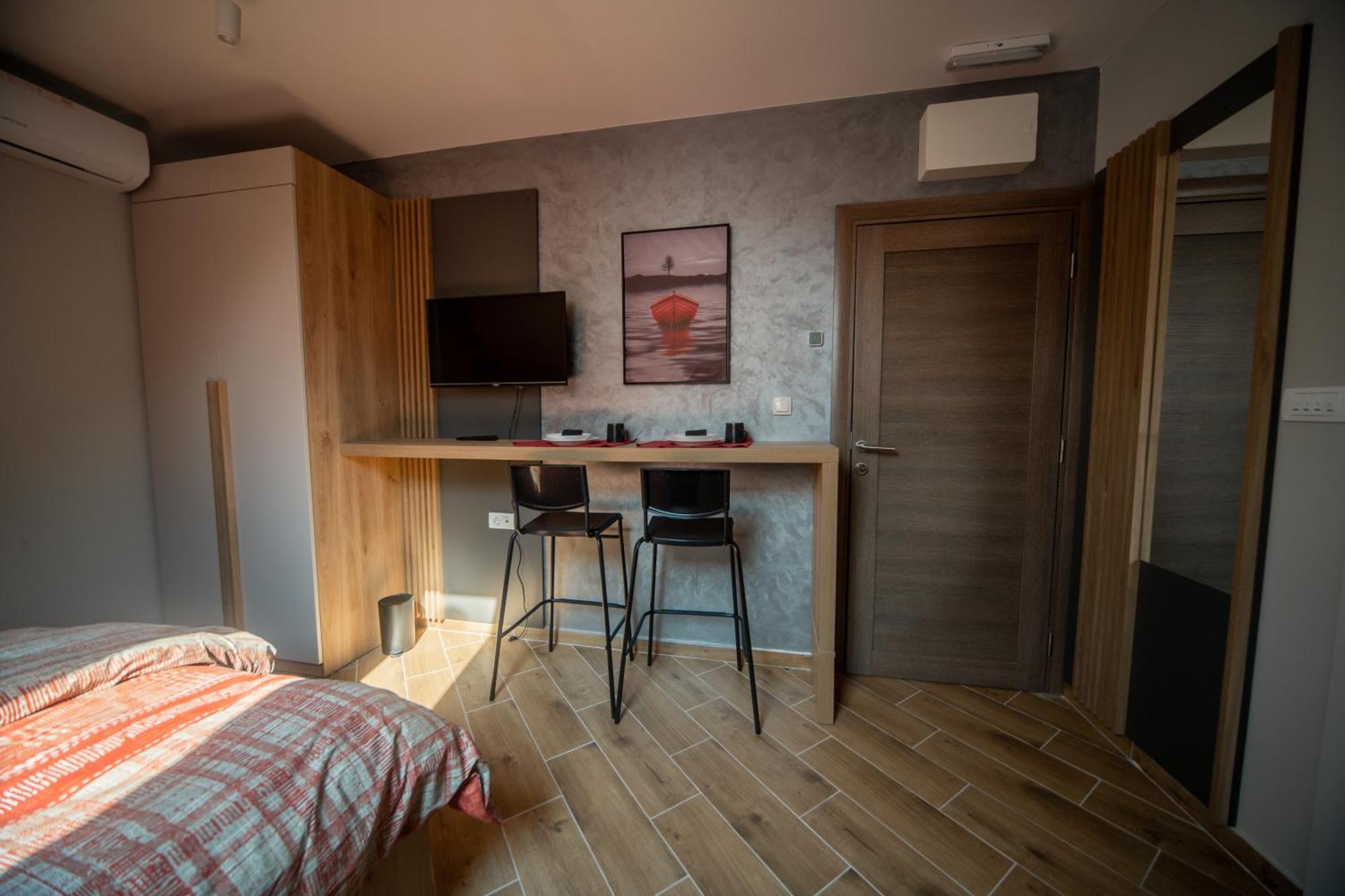 Brent Collection - Apartments In City Center Novi Sad Eksteriør billede